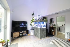 Lounge/Diner- click for photo gallery